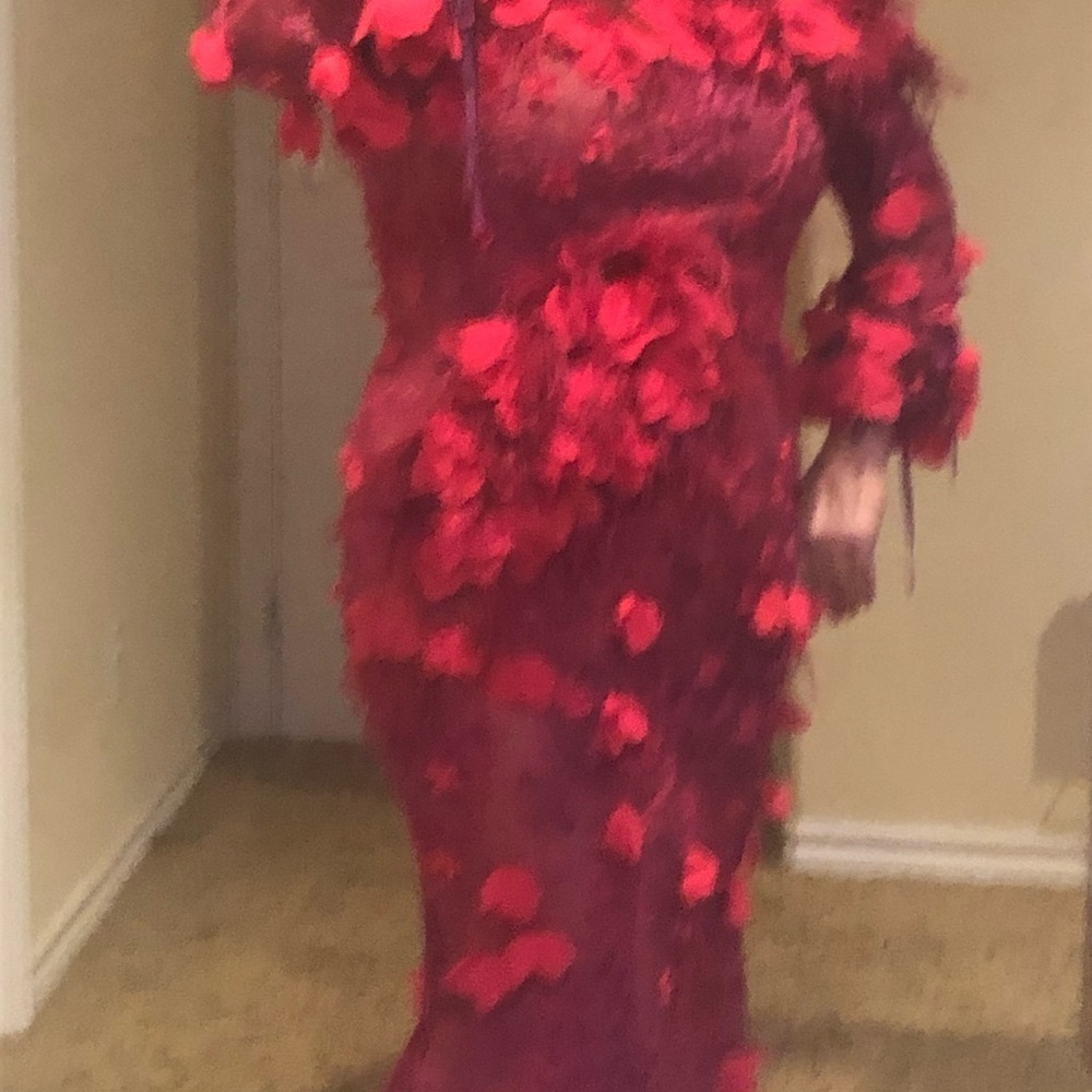 Beautiful Marchesa dress one time use only